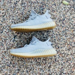 YEEZY 350 V2 Sesame